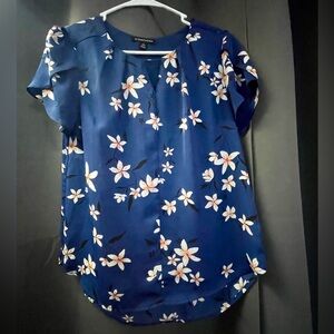 41 Hawthorn Blue Floral Women's Blouse